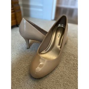 Nude Comfort Heels